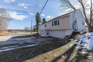 501 S 3rd St, Colona, IL 61241 - Photo 2