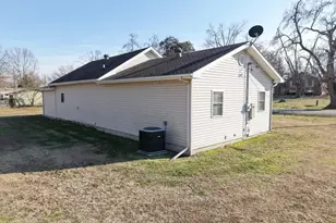 190 Public St, Muddy, IL 62965 - Photo 16