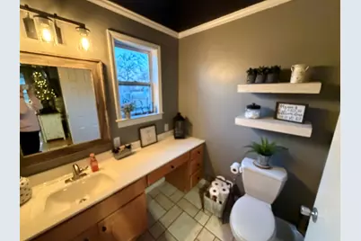 821 E 6th Street, Centralia, IL 62801 - Photo 10