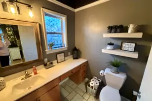 821 E 6th St, Centralia, IL 62801 - Photo 10