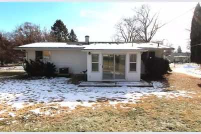 1720 E Lawn Drive, Savanna, IL 61074 - Photo 4