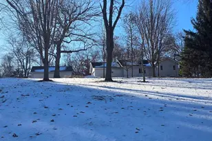 12719 Garden Plain Rd, Morrison, IL 61270 - Photo 4