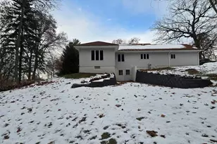 12719 Garden Plain Rd, Morrison, IL 61270 - Photo 10