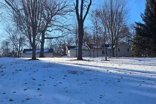 12719 Garden Plain Rd, Morrison, IL 61270 - Photo 4