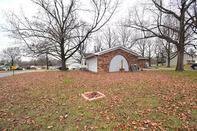 69 Cherry Drive, Mt Vernon, IL 62864 - Photo 2