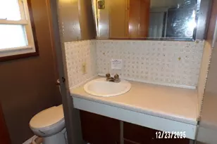 16713 10th Ave, Carbon Cliff, IL 61239 - Photo 8