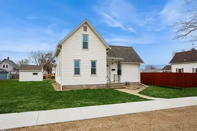 707 19th Avenue, Fulton, IL 61252 - Photo 2