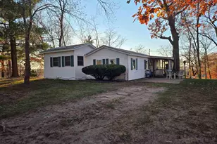 930 42nd St, New Boston, IL 61272 - Photo 2