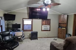 930 42nd St, New Boston, IL 61272 - Photo 4