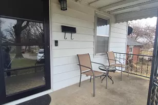 1428 S Granger St, Harrisburg, IL 62946 - Photo 4