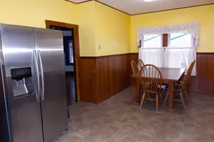 109 S Broadway St, Hoffman, IL 62250 - Photo 8