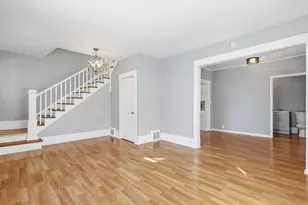 1169 23rd St, Moline, IL 61265 - Photo 6
