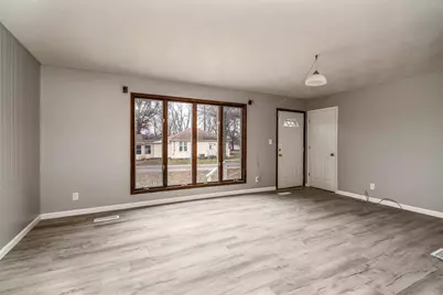 407 E Milster Street, Earlville, IL 62932 - Photo 6