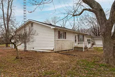 407 E Milster Street, Earlville, IL 62932 - Photo 2