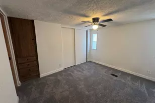 409 W 9th St, Sandoval, IL 62882 - Photo 18