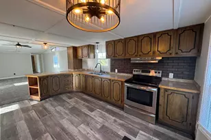 409 W 9th St, Sandoval, IL 62882 - Photo 8