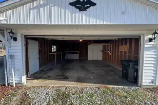 409 W 9th St, Sandoval, IL 62882 - Photo 26