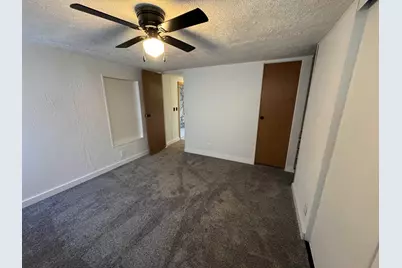 409 W 9th Street, Sandoval, IL 62882 - Photo 20