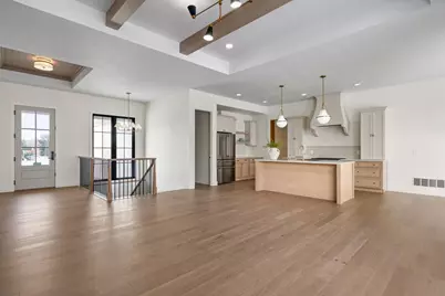 7131 Alvie Lane, Bettendorf, IA 52722 - Photo 6