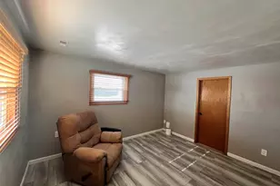 217 W 17th Ave, Milan, IL 61264 - Photo 16