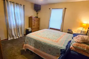 105 S Watkins Street E, Cisne, IL 62823 - Photo 20