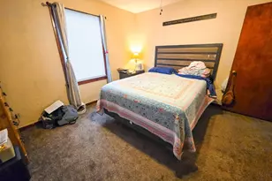 105 S Watkins Street E, Cisne, IL 62823 - Photo 18