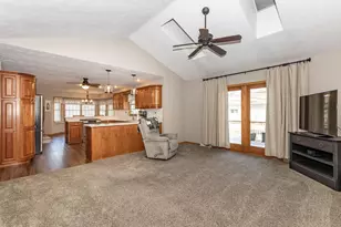 720 Hickory Dr, Geneseo, IL 61254 - Photo 20