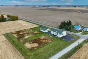 2406 170th Ave, Aledo, IL 61231 - Photo 4