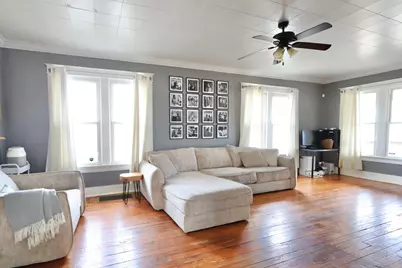 1001 S Jackson Street, Harrisburg, IL 62946 - Photo 6