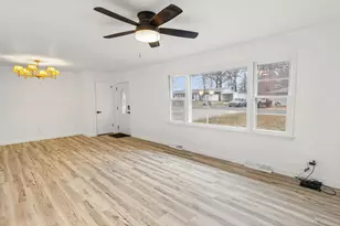 105 Hickory Grove Rd, Salem, IL 62881 - Photo 8