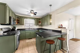 139 N Stewart St St, Geneseo, IL 61254 - Photo 4