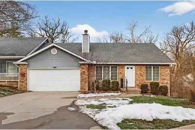 4000 46th St Court #5, Rock Island, IL 61201 - Photo 1