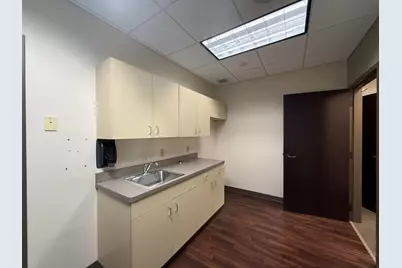 615 Valley View Drive #203, Moline, IL 61265 - Photo 12
