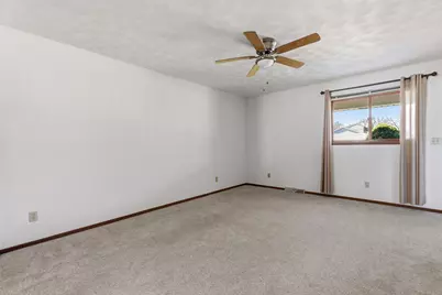 4704 9th Street #2, East Moline, IL 61244 - Photo 6