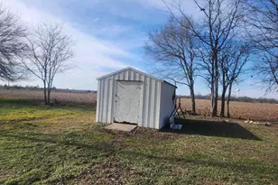 3631 Dawn Dr, Pinckneyville, IL 62274 - Photo 4