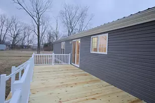 2114 Cedar Ave Ave, Salem, IL 62881 - Photo 24