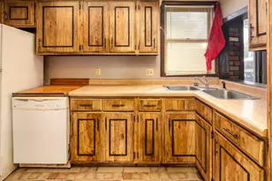 1103 N Monroe St, Marion, IL 62959 - Photo 12