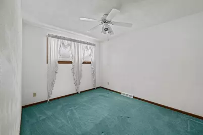 8412 10th Street W, Rock Island, IL 61201 - Photo 28