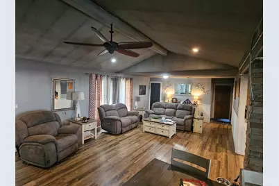686 Airport Road, Kankakee, IL  - Photo 2