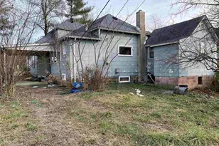 209 S 16th St, Herrin, IL 62948 - Photo 2