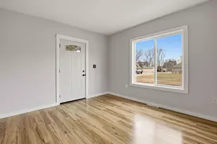 1928 8th Ave, Rock Island, IL 61201 - Photo 8