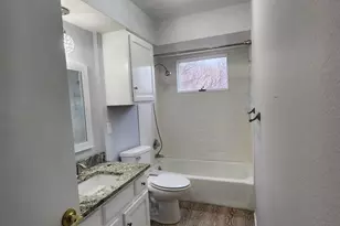 3721 35th St, Moline, IL 61265 - Photo 12