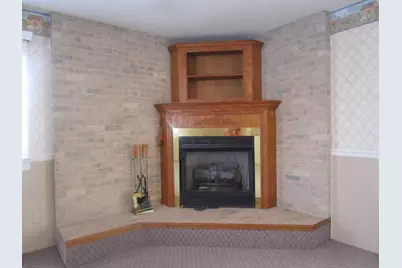 306 College Boulevard, Carmi, IL 62821 - Photo 10