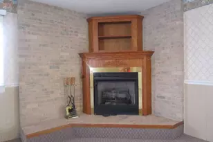 306 College Blvd, Carmi, IL 62821 - Photo 10