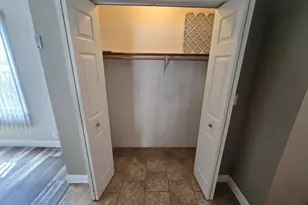 108 Mockingbird Ln, Chicago, IL 62898 - Photo 20