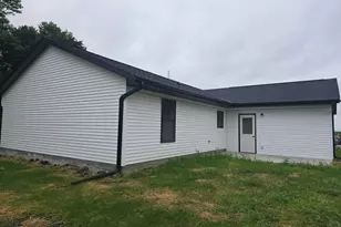 1005 Augusta Rd, Carthage, IL 62321 - Photo 18