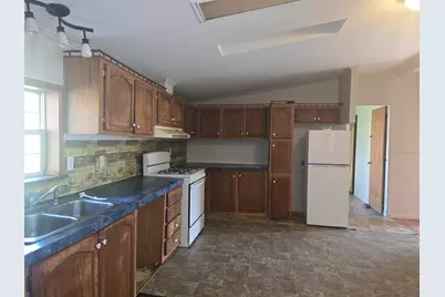 206 W 1st Avenue, La Harpe, IL 61450 - Photo 10