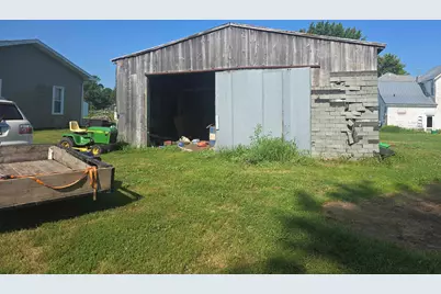 105 S Cedar Street S, Bowen, IL 62316 - Photo 38