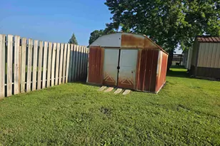 319 Rogers Rd, Carthage, IL 62321 - Photo 22