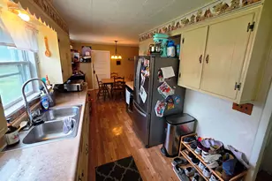 227 E Bennett St, Salem, IL 62881 - Photo 6